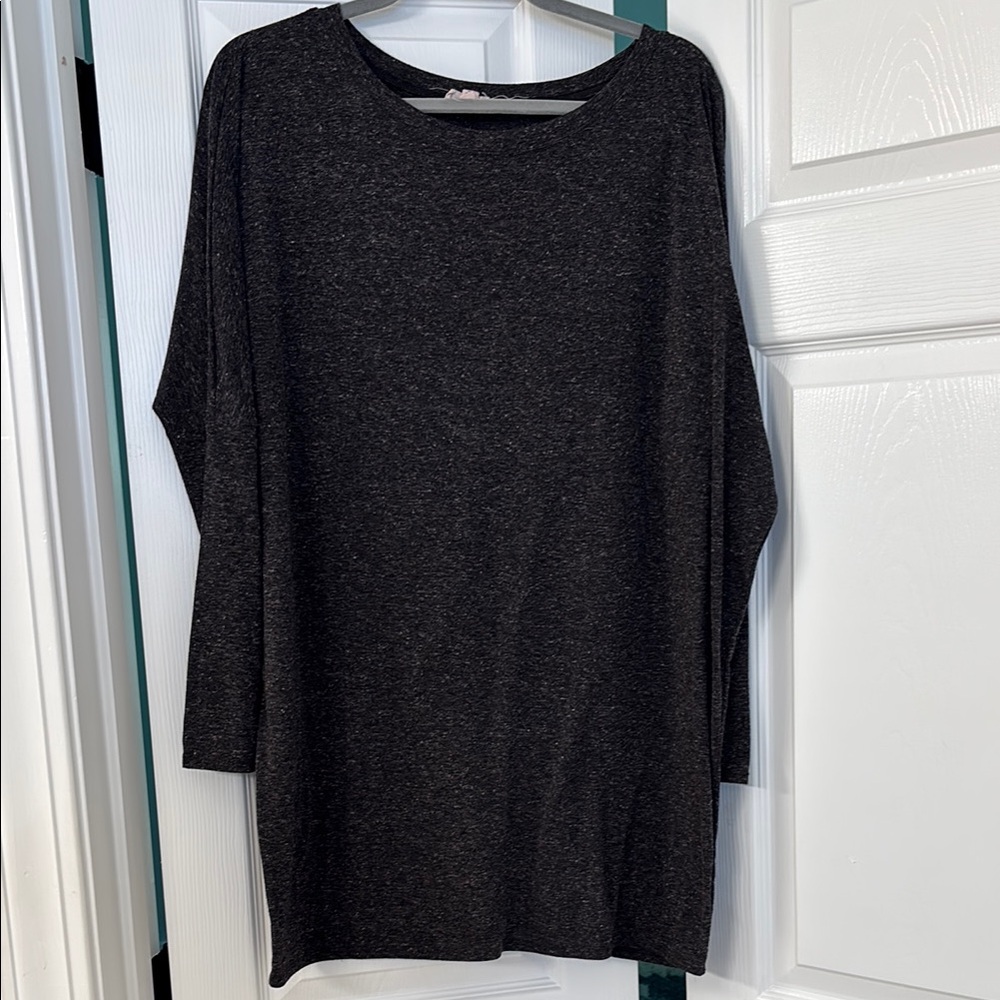 Black mid Sleeve Top